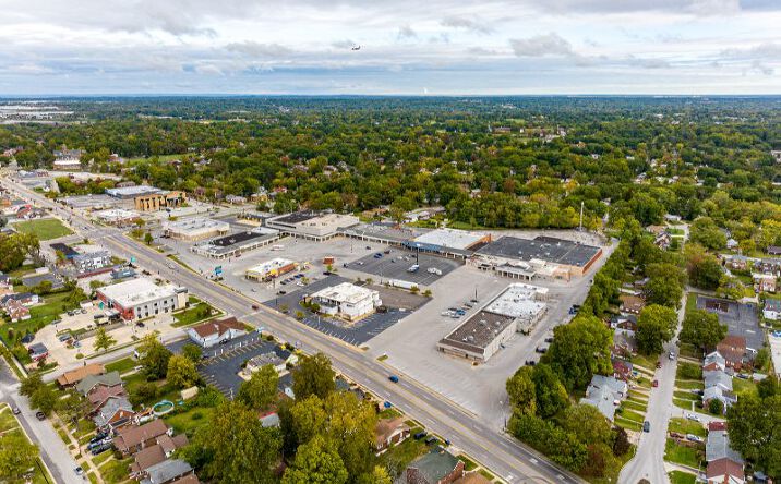 Pictures of Retail property located at 1 - 175 N Oaks Plaza Saint Louis Mo 63121, St. Louis, MO 63121 for sales - image #1