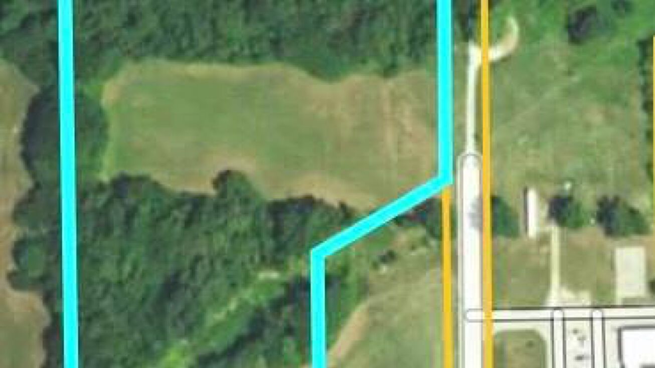 109 Hospital Drive, Sweet Springs, MO 65351