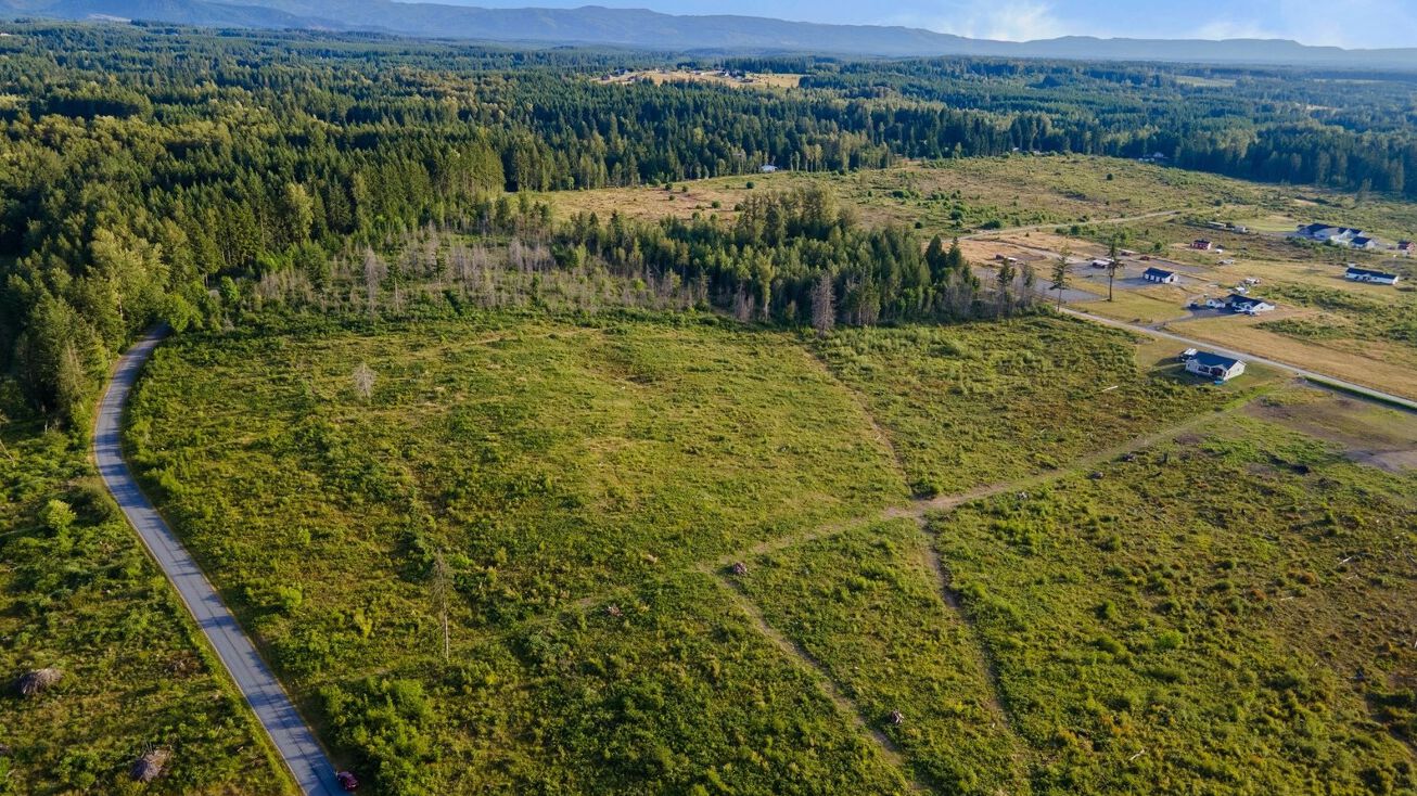 35504 Jackson Rd E, Eatonville, WA 98328