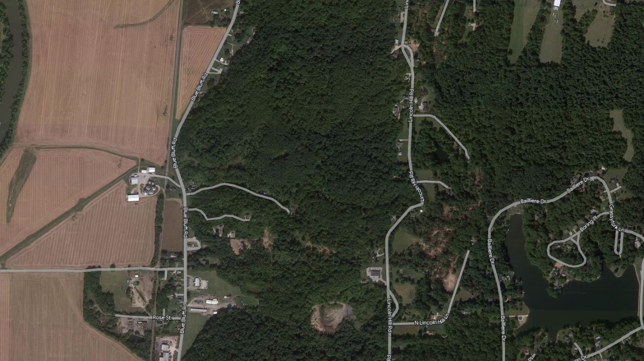 Blue Bluff Rd, Martinsville, IN 46151