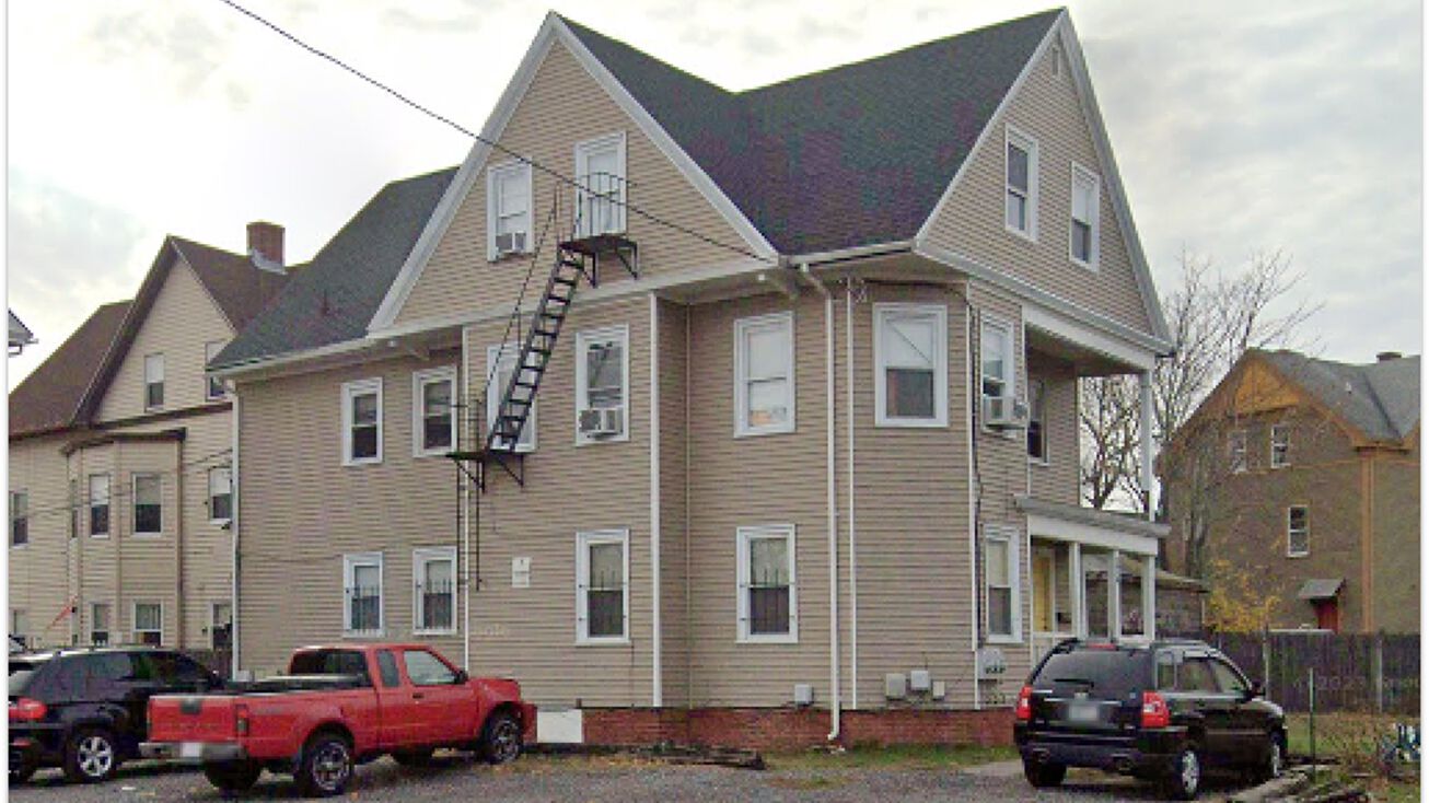 278 Point St, Providence, RI 02903
