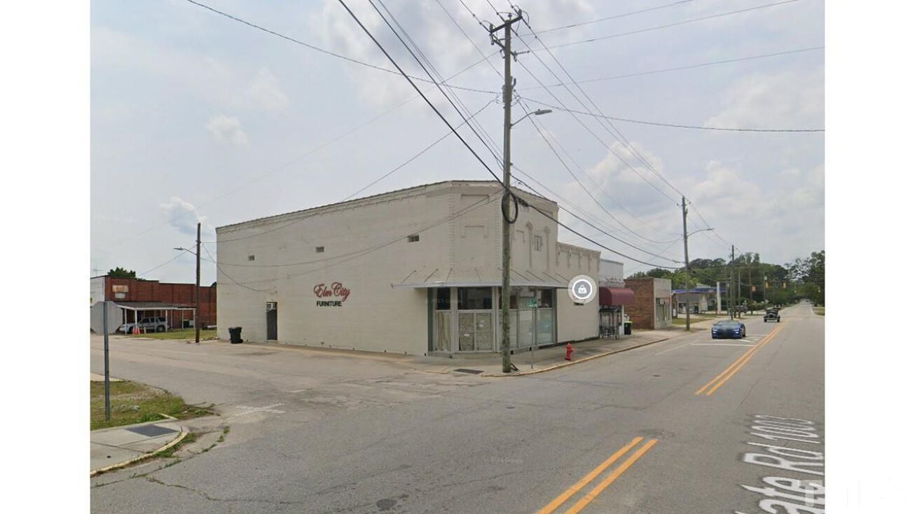 101 W Main Street , 101 & 103, Elm City, NC 27822