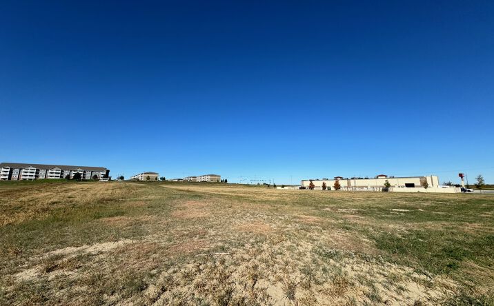 Pictures of Land property located at TBD 17th & 56th Street Tract A, Kearney, NE 68845 for sales - image #1