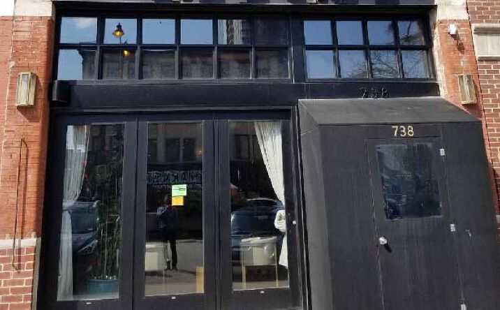 Pictures of Retail property located at 738 W Randolph St, Chicago, IL 60607 for sales - image #1