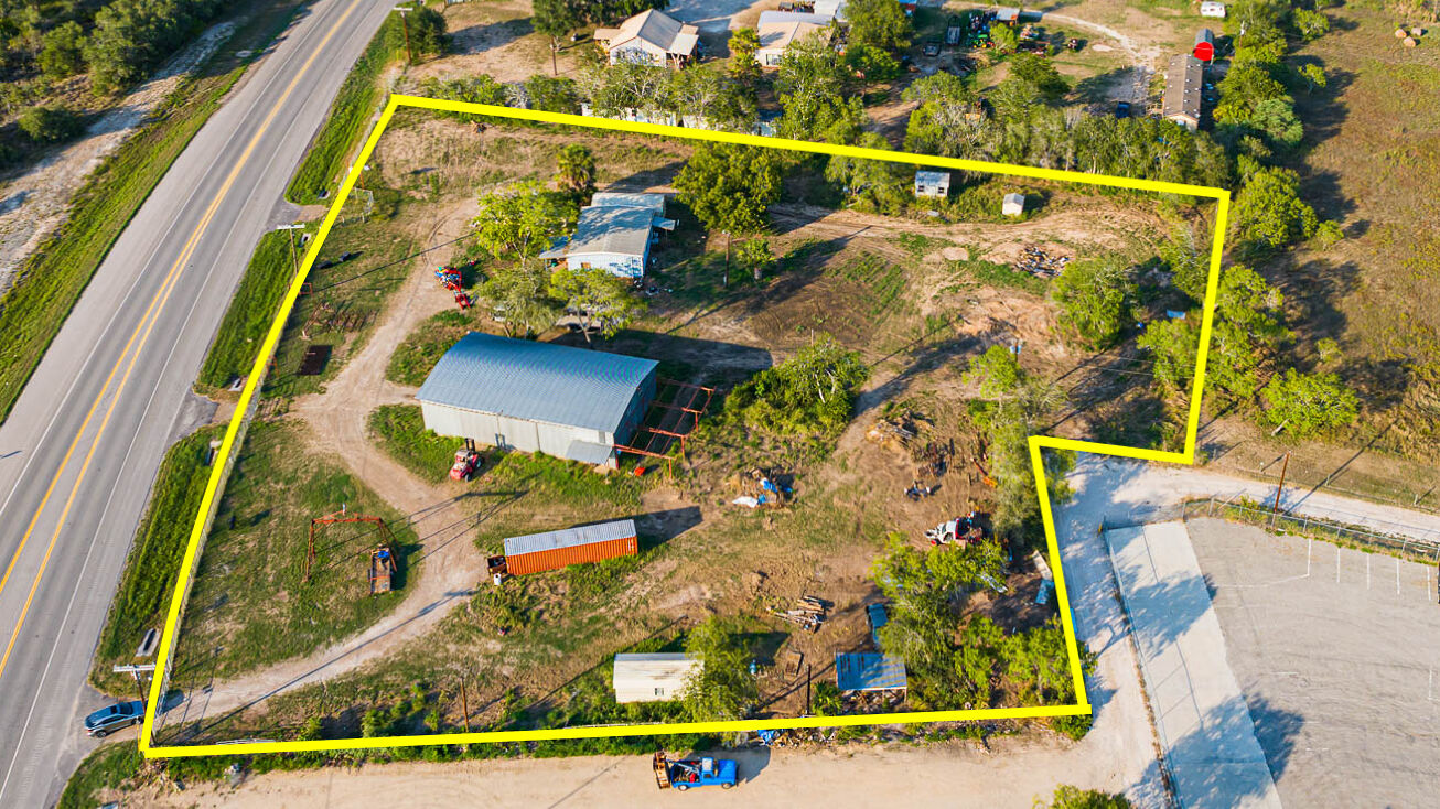 3148 US59, Beeville, TX 78102