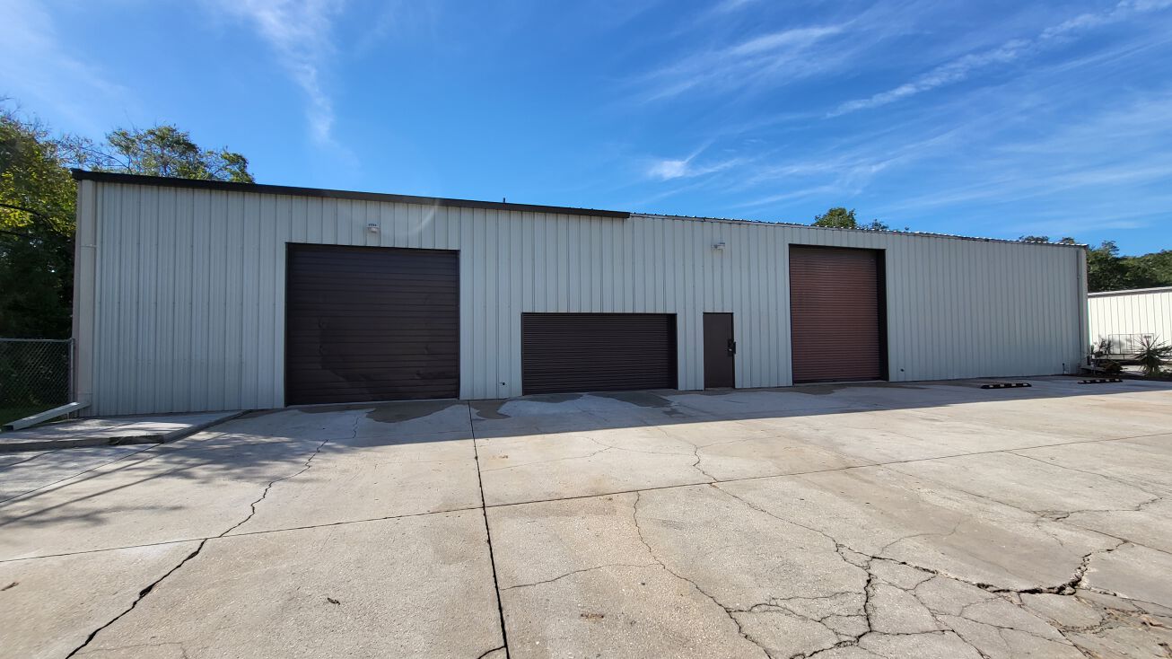 6721 33rd St E, Sarasota, FL 34243