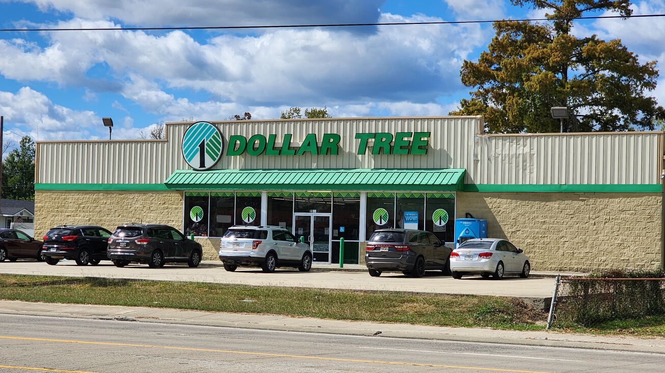 2305 Sampson St, Westlake, LA 70669