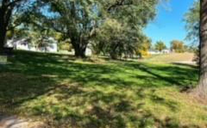 Pictures of Land, Multifamily property located at 305 B Street, Mound City, MO 64470 for sales - image #1