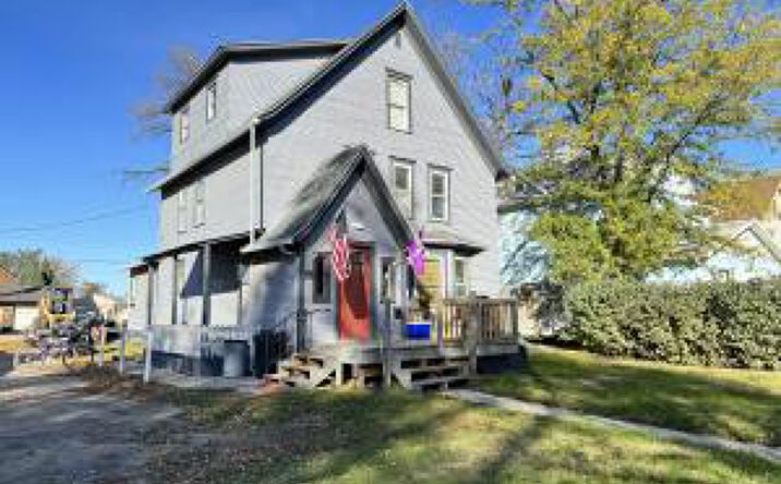 Pictures of Multifamily property located at 415 N Lincoln St, Aberdeen, SD 57401 for sales - image #1