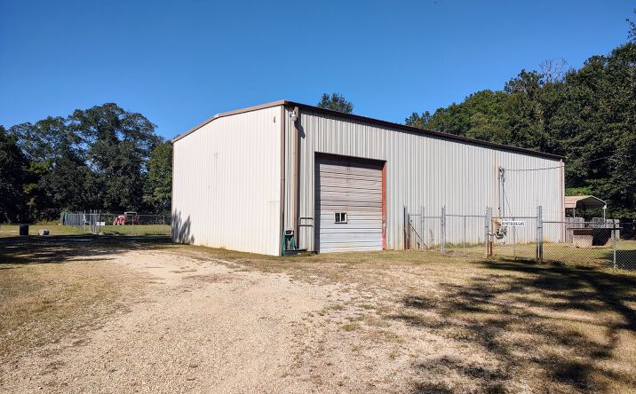 Pictures of Industrial, Mixed Use, Office property located at 73312 LA-1077, Covington, LA 70435 for sales - image #1