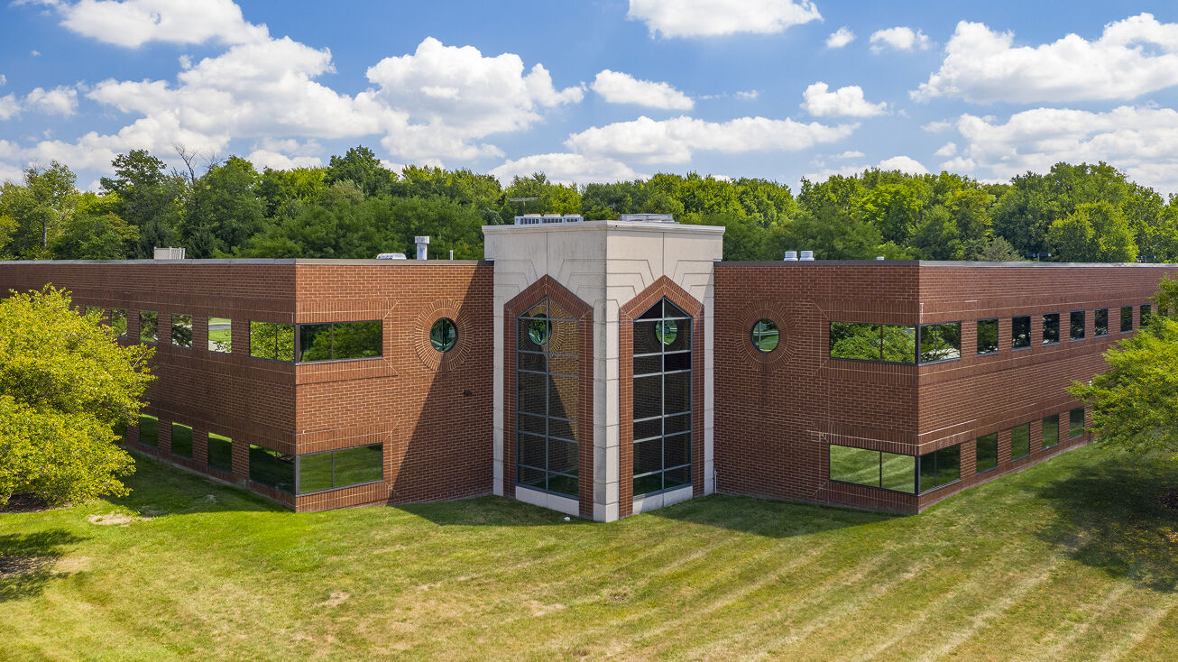 Pictures of Office property located at 1745 Indian Wood Cir, Maumee, OH 43537 for sales - image #1