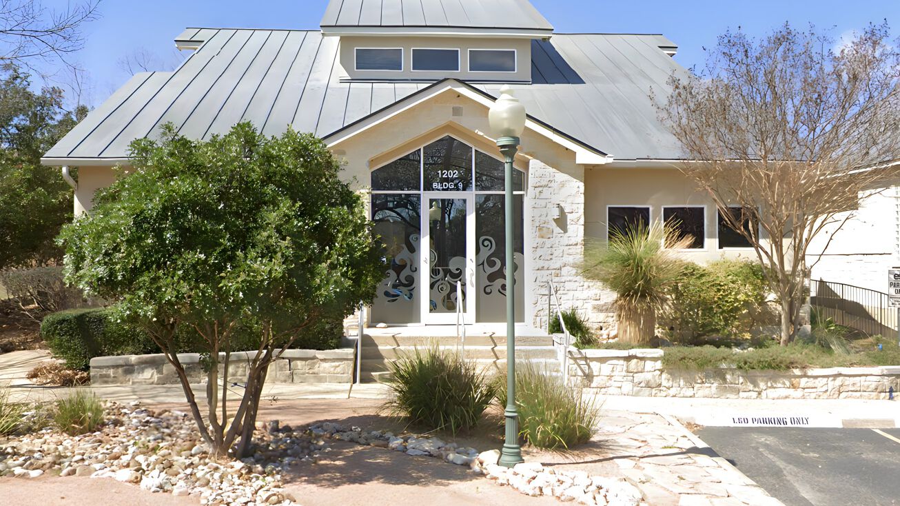 1202 W Bitters Rd, San Antonio, TX 78216