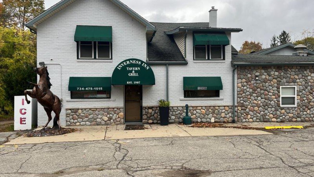 13996 N Territorial Rd, Gregory, MI 48137