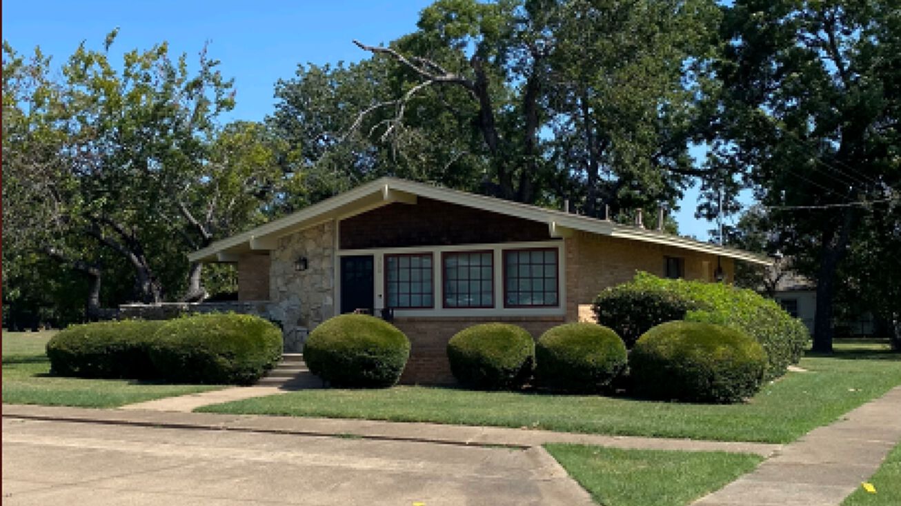 500 W Nash St, Terrell, TX 75160