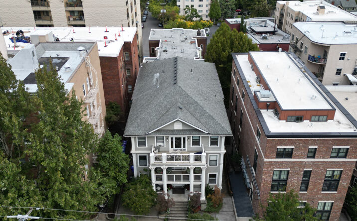 Pictures of Multifamily property located at 2167 SW Yamhill St, Portland, OR 97205 for sales - image #1
