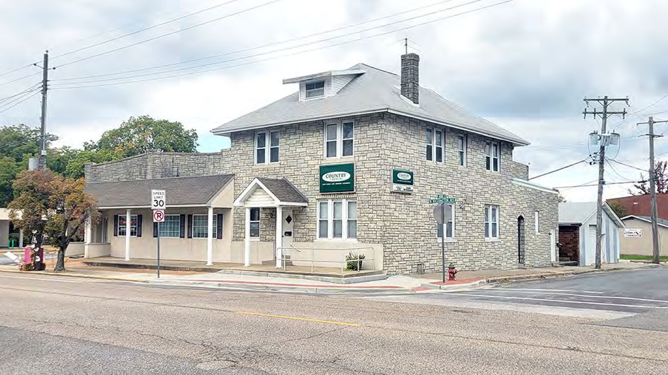 203 W Washington St, Millstadt, IL 62260