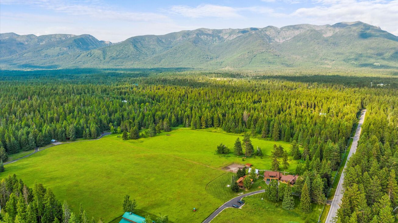 30812 S Ferndale Drive, Bigfork, MT 59911