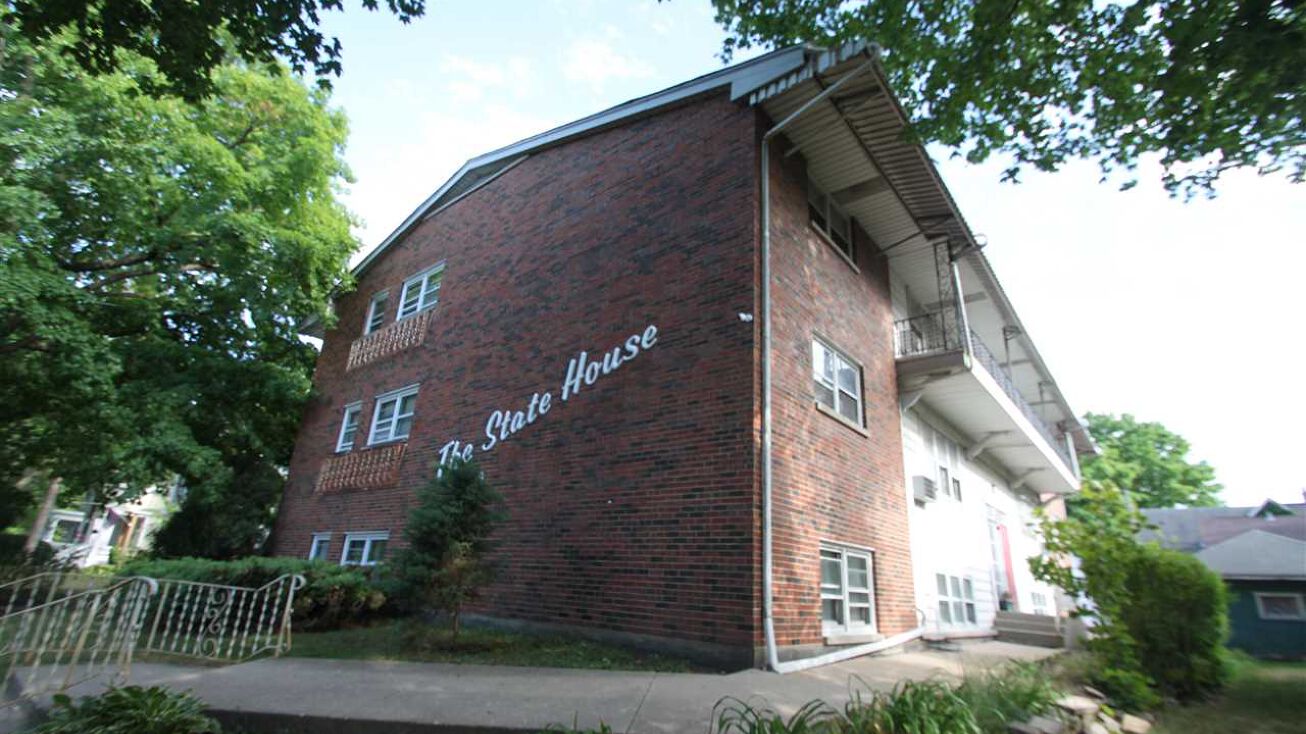 1609 E State St, Rockford, IL 61104