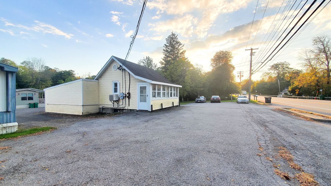 11041108 Dutchess Turnpike, Poughkeepsie, NY 12603