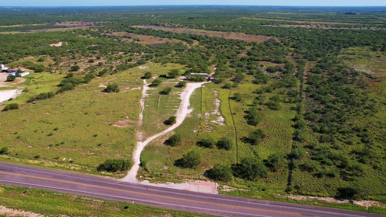 6114 US277, Carrizo Springs, TX 78834