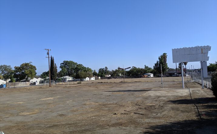 Pictures of Land property located at 620 N Chester Ave, Bakersfield, CA 93308 for comps - image #1