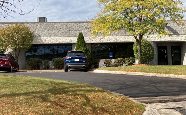 Pictures of Industrial property located at 2305 E Aurora Rd, Twinsburg, OH 44087 for comps - image #1