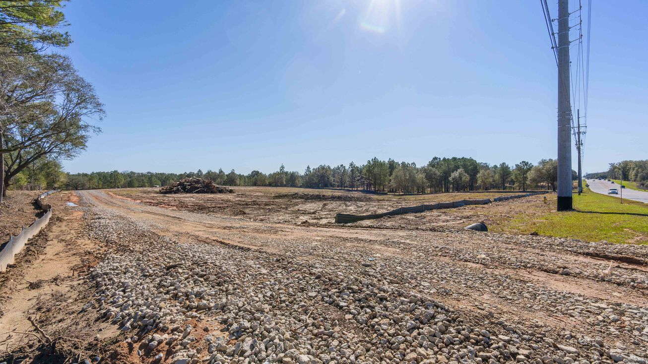 20010 Schillinger Rd N, Semmes, AL 36575