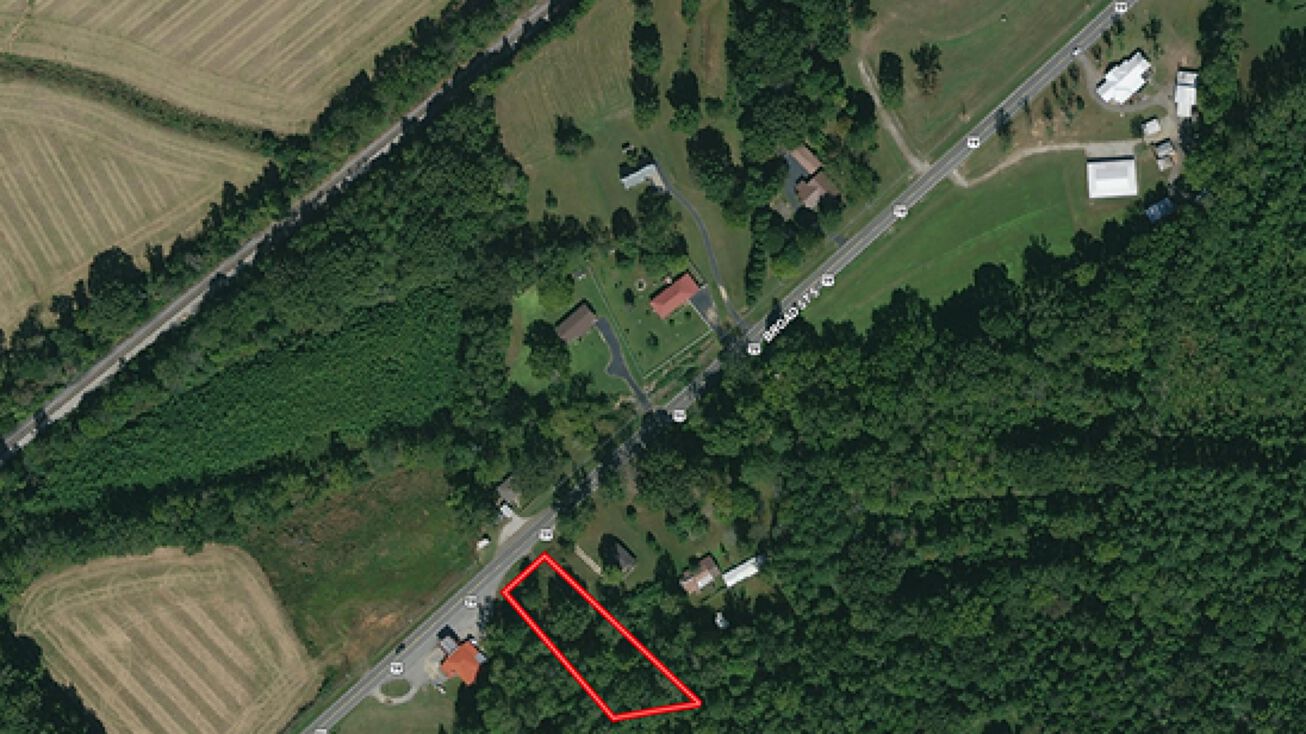 00 Broad St S, Trezevant, TN 38215