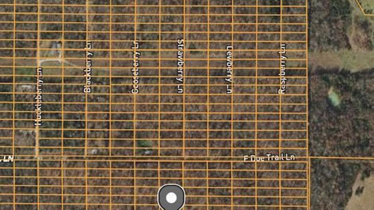 1317 Strawberry Ln, Horseshoe Bend, AR 72512