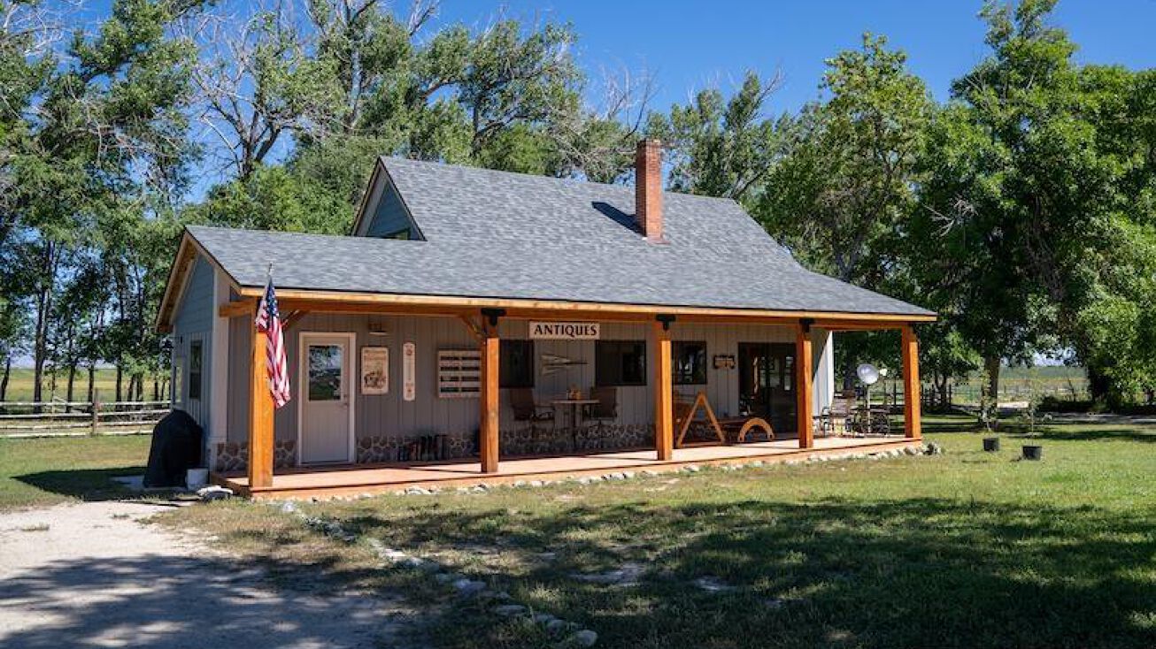 195 Shetland Rd, Riverton, WY 82501