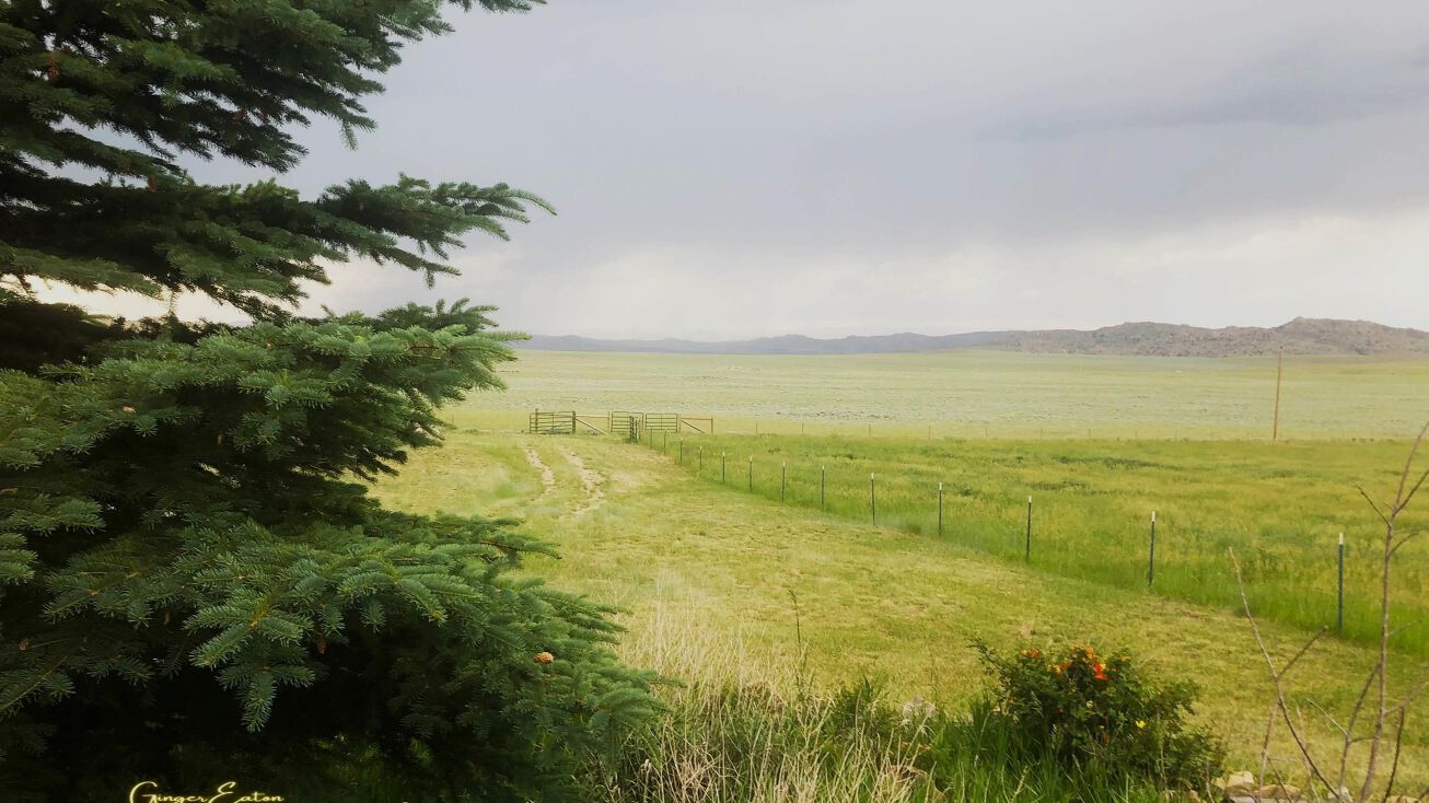 160 Rocky Gap Rd, Hanna, WY 82327