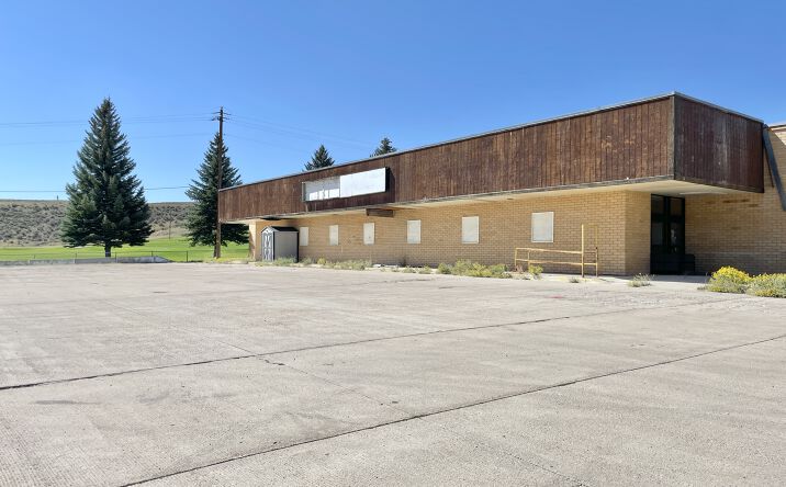 Pictures of Retail property located at 1000 Red Canyon, Kemmerer, WY 83101 for sales - image #1