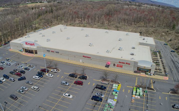Pictures of Retail property located at 400 N Best Ave, Walnutport, PA 18088 for comps - image #1