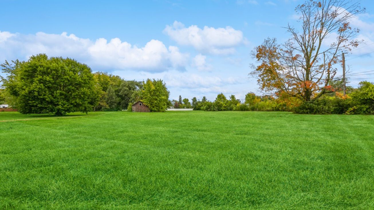 1826 N Farnsworth Avenue, Aurora, IL 60505