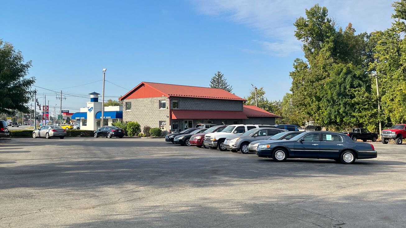 9106 Dixie Hwy, Louisville, KY 40258