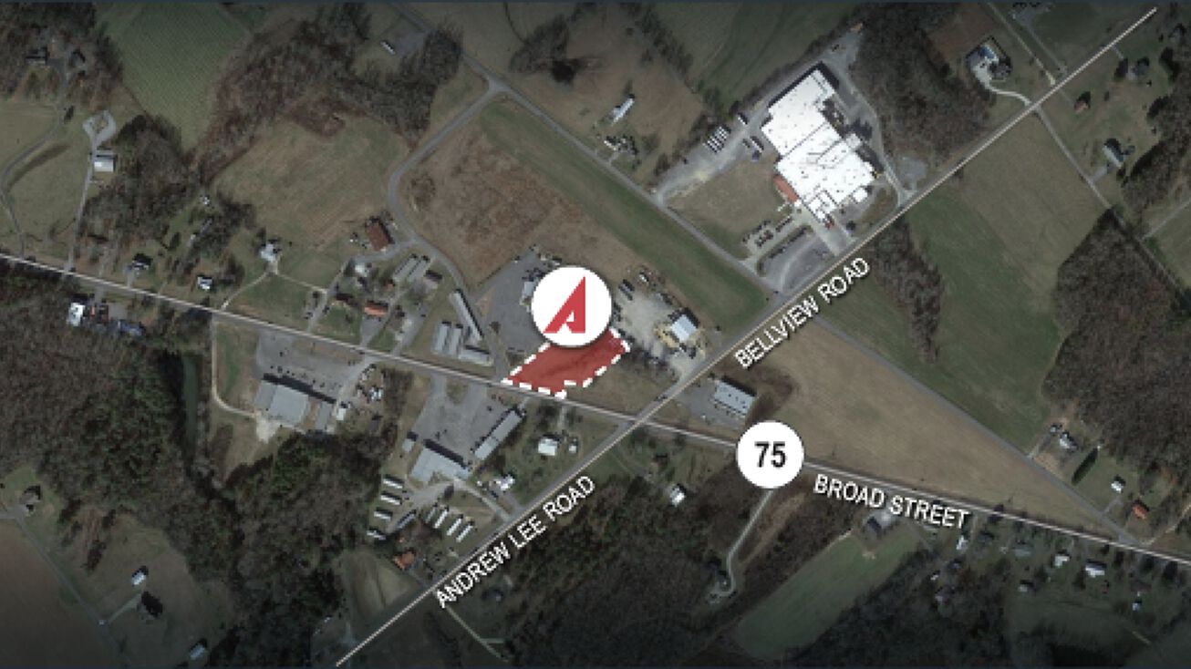 16996 Broad St, Henagar, AL 35978