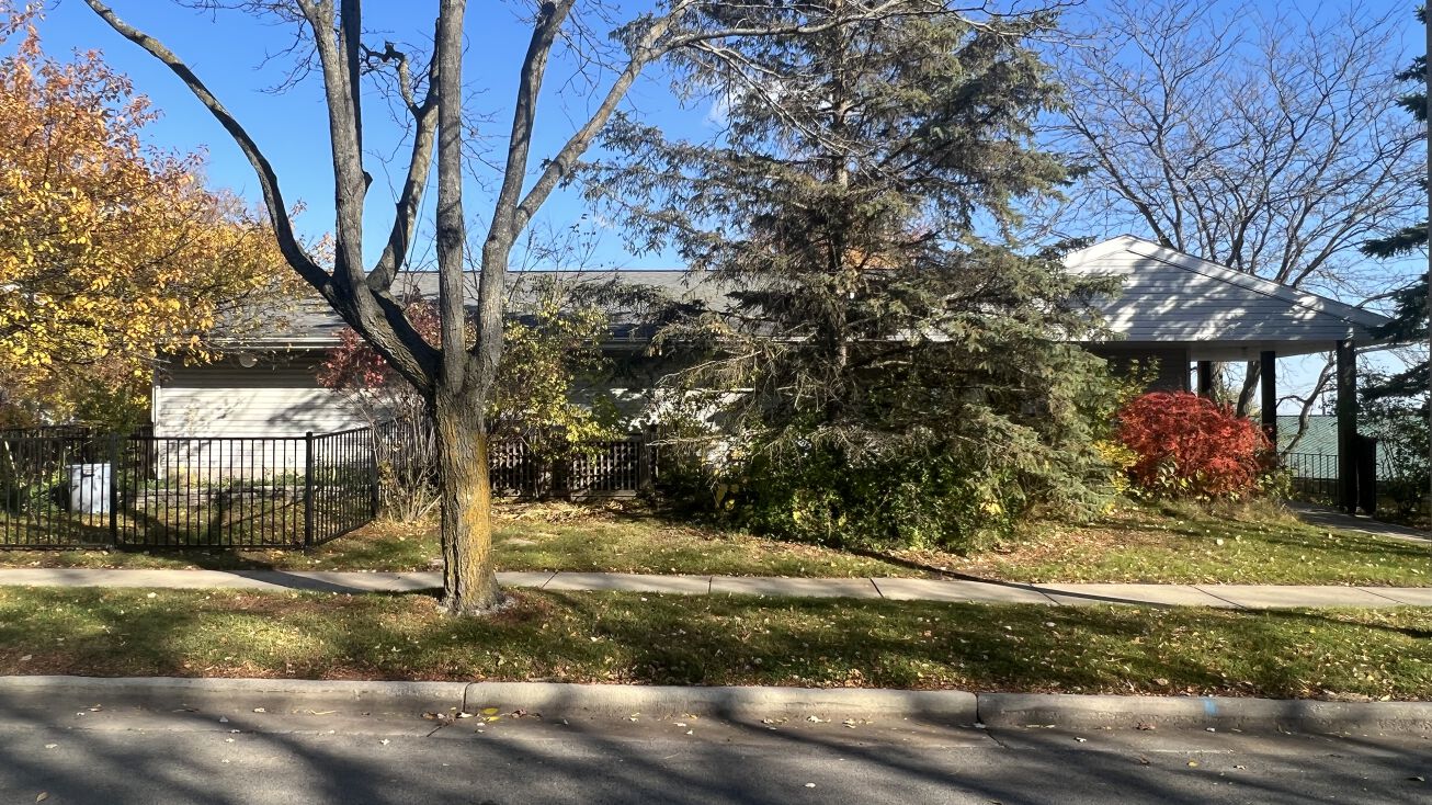 3401 Valley Ridge Rd, Middleton, WI 53562