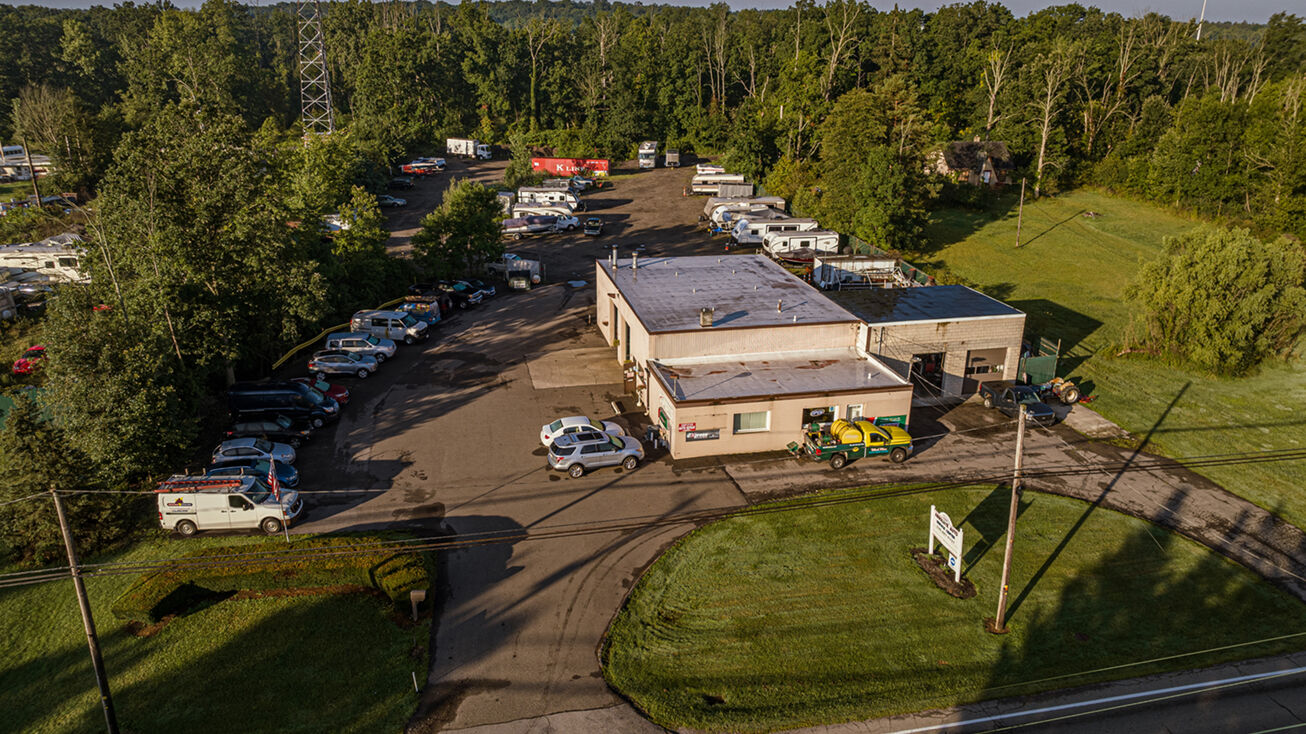 9360 Ravenna Rd, Twinsburg, OH 44087