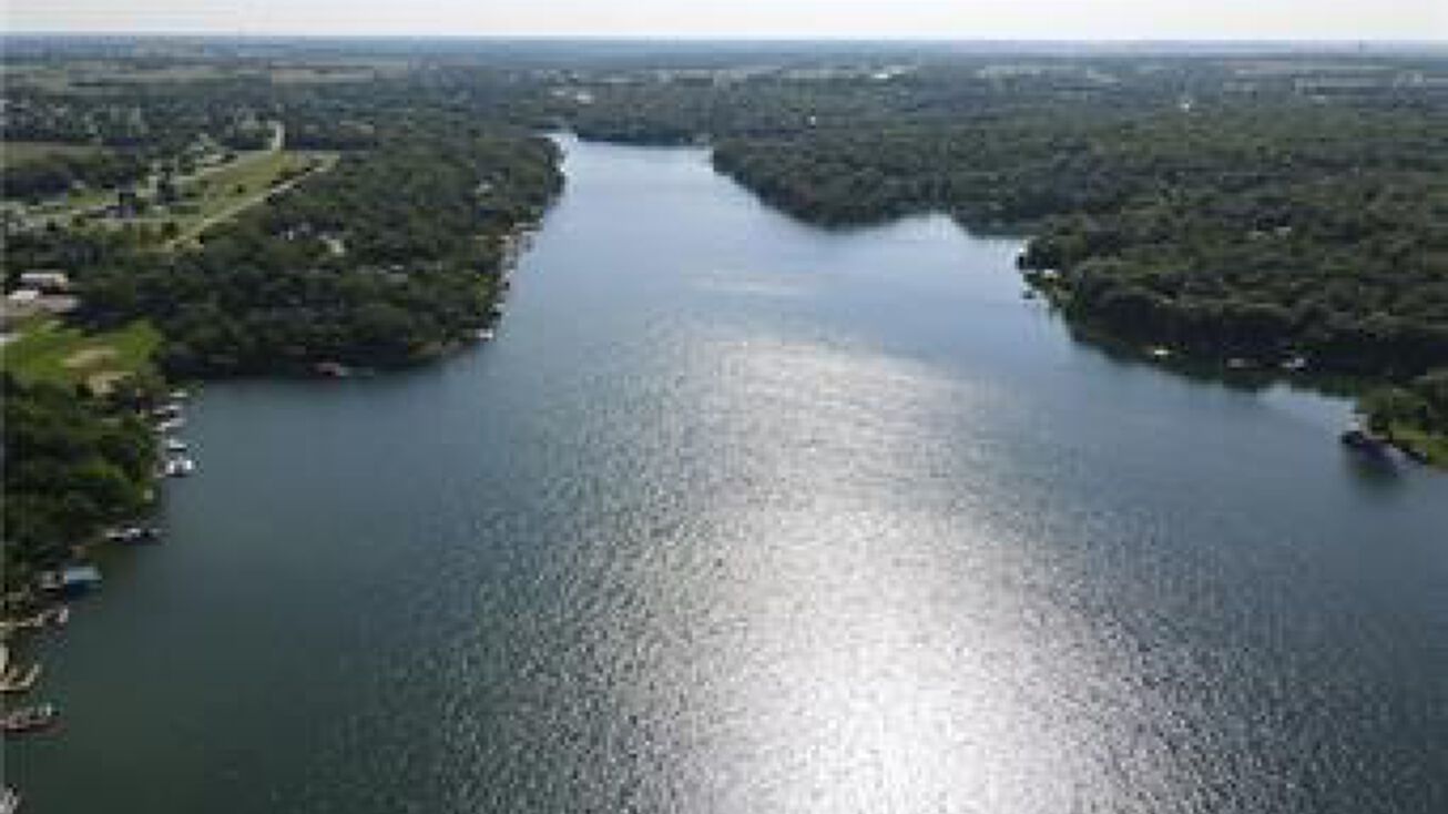 46 Porcupine Path, Linn Valley, KS 66040