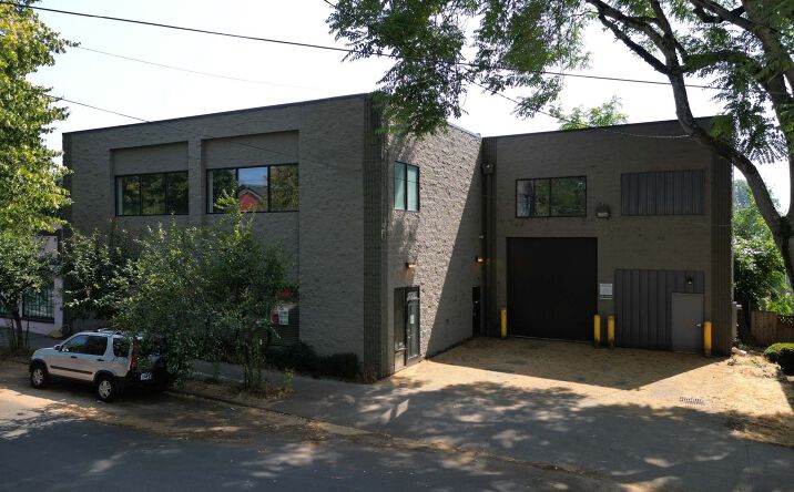 Pictures of Office property located at 1224 SE Oak St, Portland, OR 97214 for sales - image #1