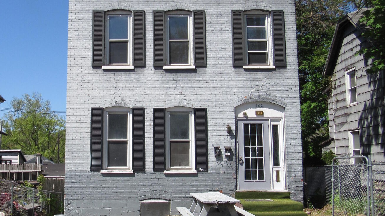 660 Sunset St, Schenectady, NY 12303