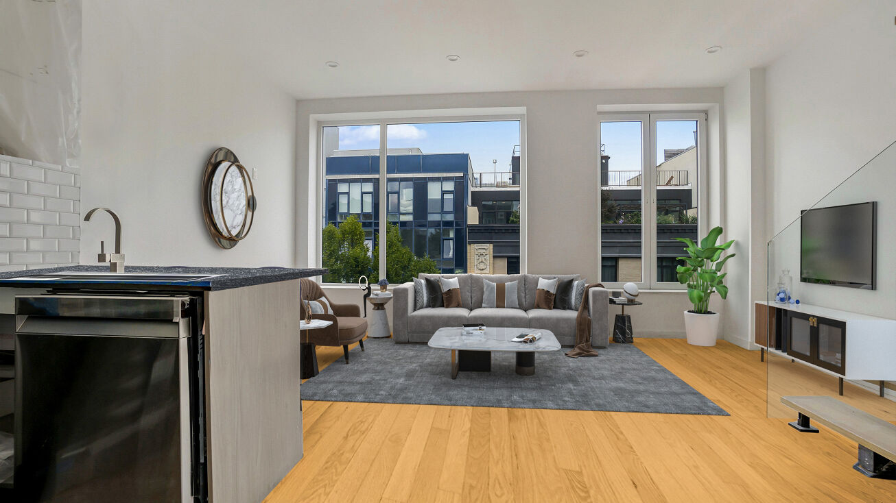 138 Huron St, Brooklyn, NY 11222