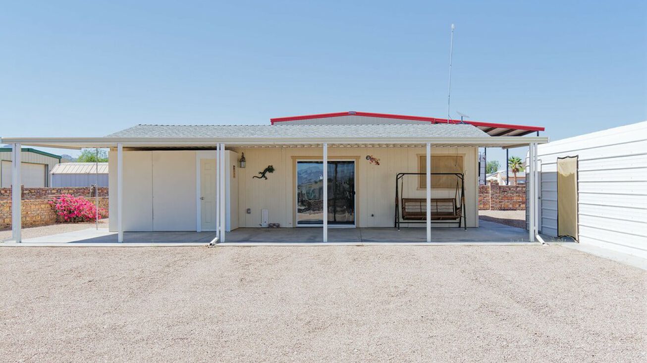 49706 Rainbow Ave, Quartzsite, AZ 85346