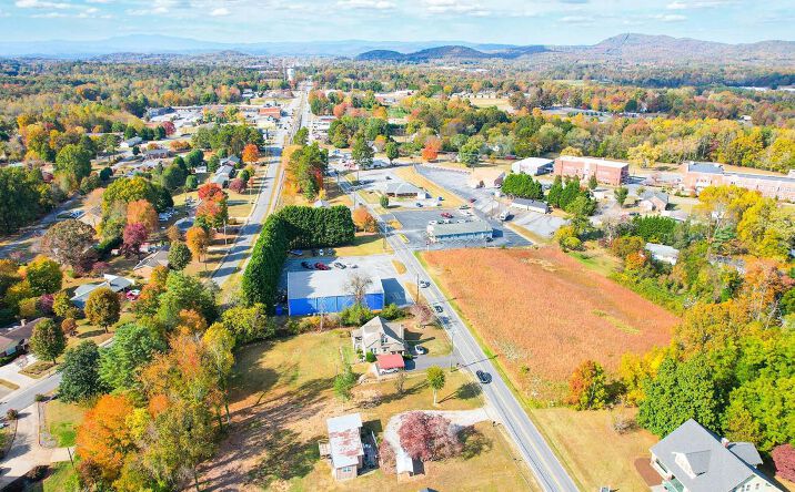 Pictures of Land property located at 603 Main St, Hudson, NC 28638 for sales - image #1