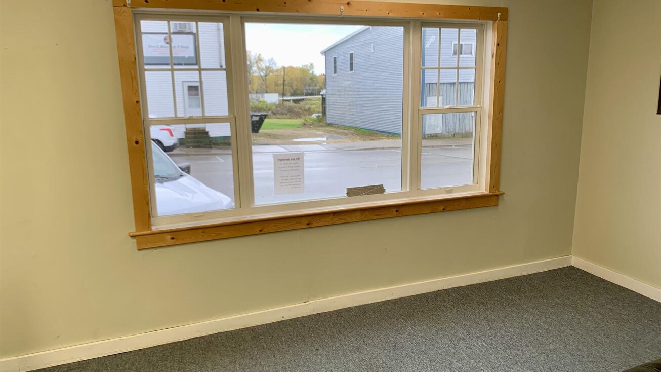 15804 1st St W, Ettrick, WI 54627