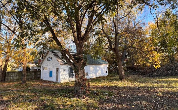 123 W Cherry Street, Nevada, MO 64772 | Crexi.com