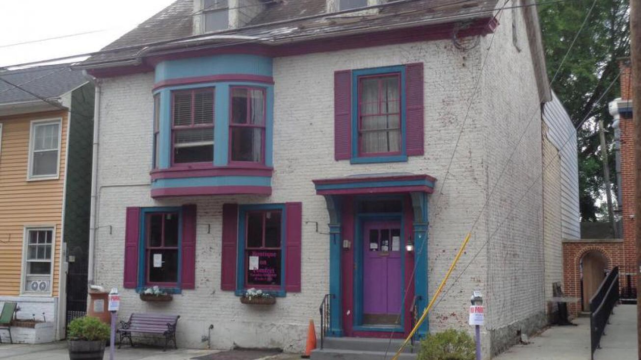 16 W Pomfret St, Carlisle, PA 17013