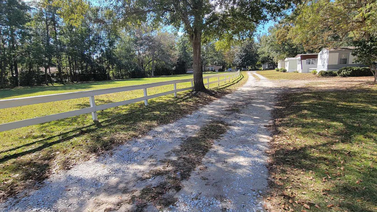 1639 Royle Rd, Summerville, SC 29486