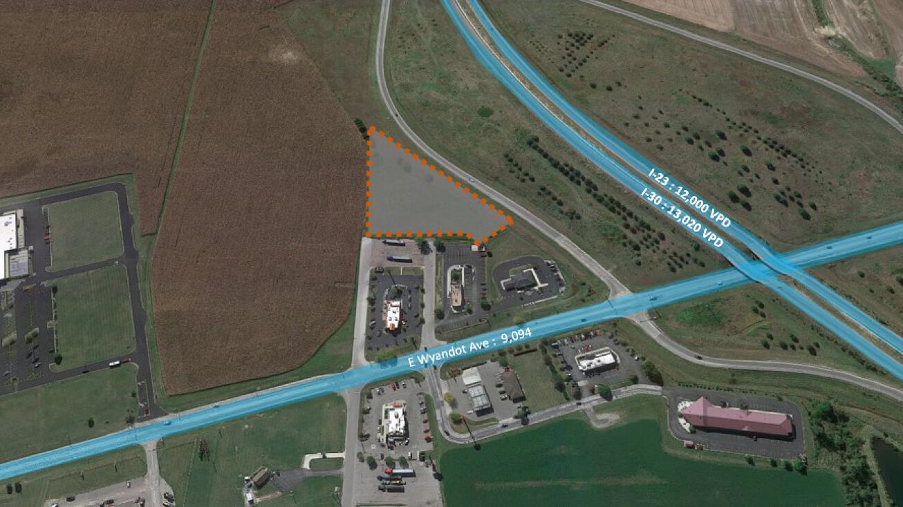 1735 E Wyandot Ave, Upper Sandusky, OH 43351