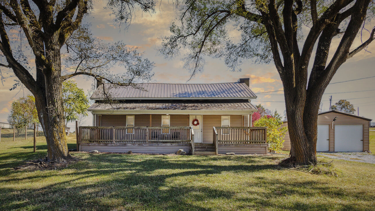 104 Kincheloe Rd, Fall Branch, TN 37656